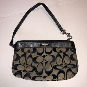 Coach ladies wristlet purse